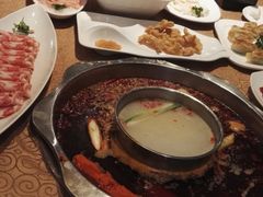 -小天鹅火锅·一线江景洪鼎旗舰店(洪崖洞店)
