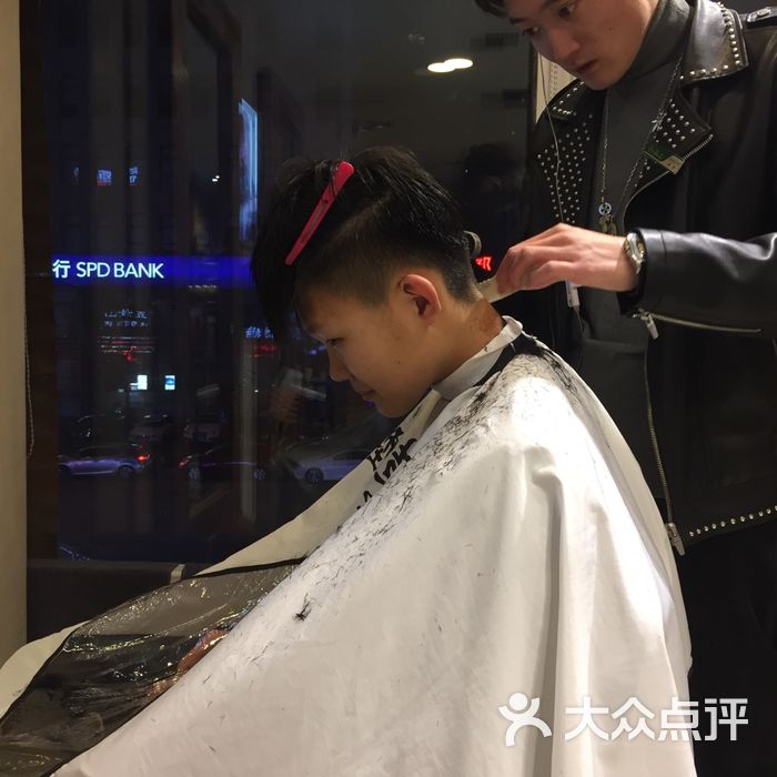 future_576013           阿三造型联合创始人彭宇