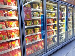 -家乐福(四元桥购物中心店)