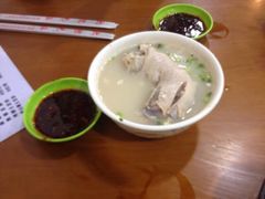 -雷祖芳老妈蹄花店