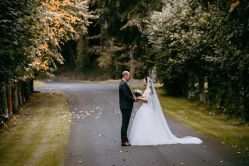 -Color卡诺婚纱礼服馆(南京严选店)