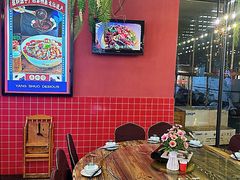 -刘姐啤酒鱼民族演艺餐厅(西街总店)