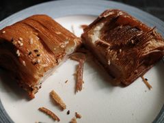 -VERIE BAKEHOUSE