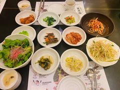 -韩屋韩国料理(天山路店)