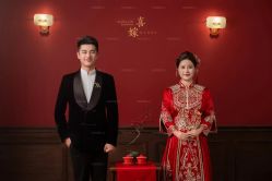 -雪中彩影婚纱摄影·微光艺术中心