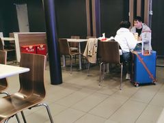 大堂-麦当劳(深圳北站高铁店)