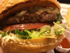 -The Habit Burger Grill 哈比特汉堡(复兴soho店)