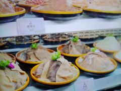 -雍容荟帝王蟹活龙虾展台自助(IFS黑金店)