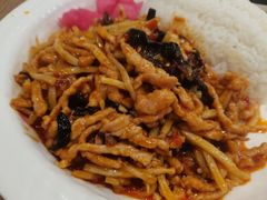 鱼香肉丝饭-阳阳中国饭(龙湖大兴天街)
