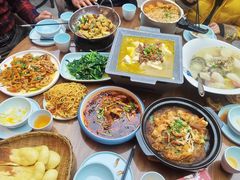 -有红鸡毛店·川菜(建设路店)