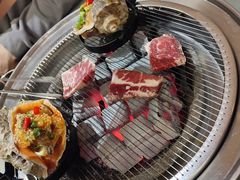 -围炉肉舍•炭烤活鳗•丹东海鲜烤肉(步行街店)