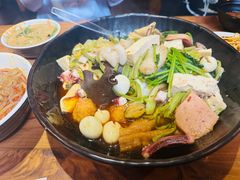 -万记麻辣烫国展总店