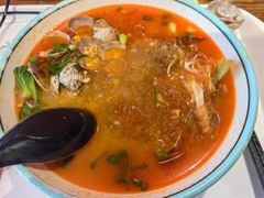 -何记花甲(海岸城旗舰店)