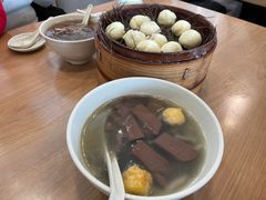 -佬钱湾仔(衣裳街店)