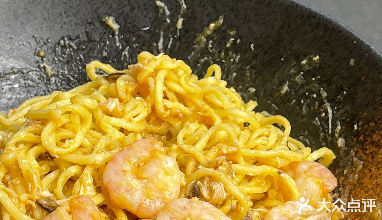 这家上海蟹面‼️好吃到舔碗都不过分😋冲了~
