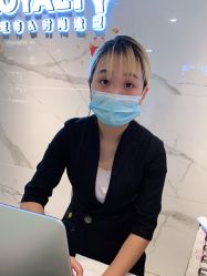 -罗亚帝造型·烫发染发