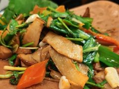 包烧野生牛肝菌-云海肴·汽锅鸡·云南菜(苏州中心店)