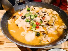 -老滇山寨•云南特色菜•地方菜•民族风情歌舞表演(金碧店)