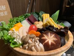 -湊湊火锅·茶憩(新中关购物中心店)