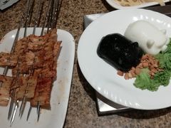 -喜悦小串海鲜烧烤大排档(高新万达店)