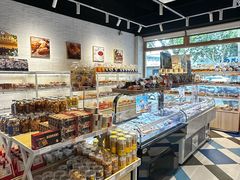 -85度C(生甜甜圈研究工坊·上海松江人民北路店)