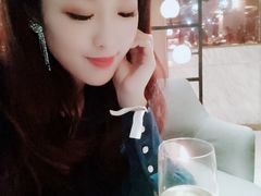 -The ROOF (通盈中心店)
