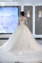 -MANLI BRIDAL婚纱