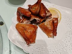 红烧乳鸽-德兴show鲜·蒸汽海鲜火锅餐厅(格创悦里店)