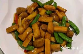 Beech Mushroom Stir-fried with Goose Liver