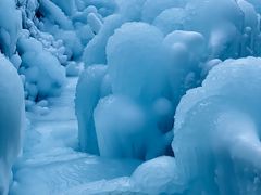 -大平台龙居瀑布旅游区