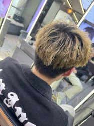 -藤野造型烫发染发