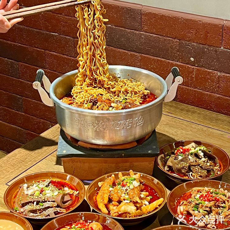 鸭肠超爽脆 ！巨入味 下饭没他真的不行 冒脑花