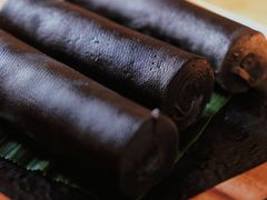 香滑黑芝麻卷-喜喜酒家·纯手工点心·粤菜