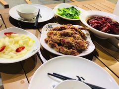 -龙巢盱眙龙虾·牛蛙·烧烤宵夜(八卦岭店)