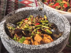 包浆豆腐拌皮蛋-火塘云南烧烤大排档