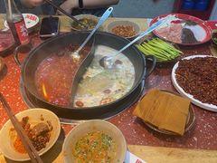 -赵美丽·重庆社区火锅·直营店(火车东站·中豪国际店)