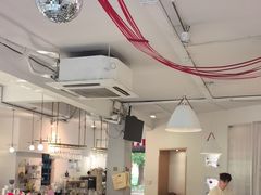 -露露家咖啡店