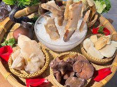 -菌彩云南野生菌火锅(万达广场店)