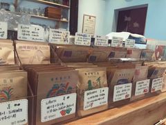 -猫的天空之城概念书店(杭州南宋御街店)