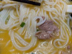 -粉小主·贵州酸汤牛肉粉(南京仙林金鹰店)