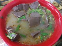 -春雨羊汤店(广开四马路总店)