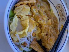 -弘束束柳州深巷螺蛳粉(珠江路店)