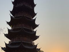 -龙华寺