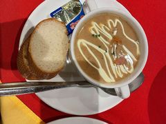 奶油土豆香肠茸汤-申德勒加油站西餐厅(日坛路总店)
