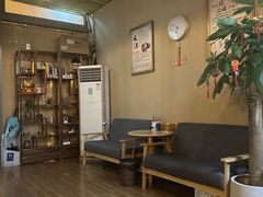 -耳语轻风专业采耳馆(古北花世界商业广场店)