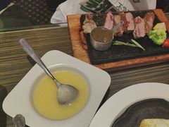 -豪客来牛排(府河店)