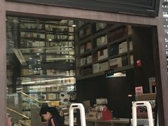 -钟书阁(群光广场店)