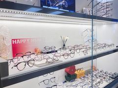 -潘多拉眼镜·蔡司依视路明月(潘家园店)