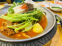 -喇喇排骨火锅·传统韩式脊骨汤(望京西园总店)
