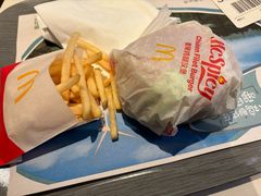 -麦当劳(假日广场店)